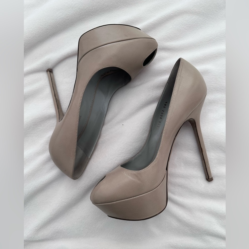 Sergio Rossi Cachet Peep Toe Platform